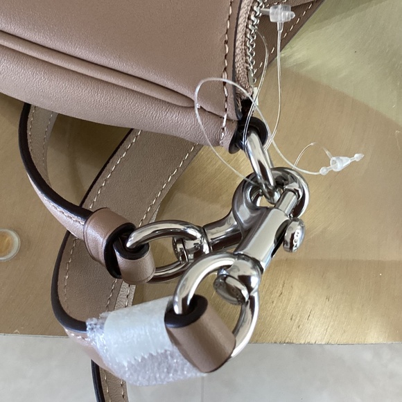 Coach Teri Silver/Taupe/Beige Smooth Leather Shoulder Crossbody Bag CR099 NWOT - Picture 14 of 16